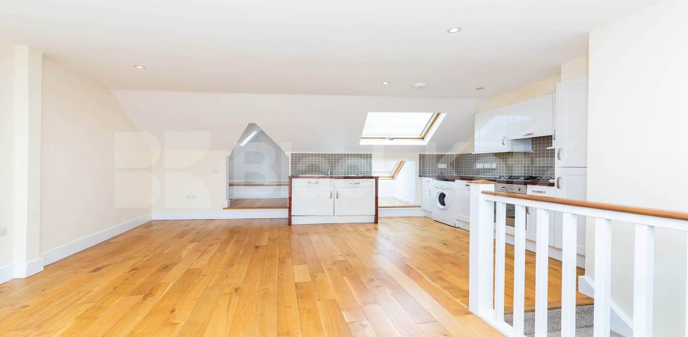 			1 Bedroom, 1 bath, 1 reception Apartment			 Mount Pleasant Lane, CLAPTON E5